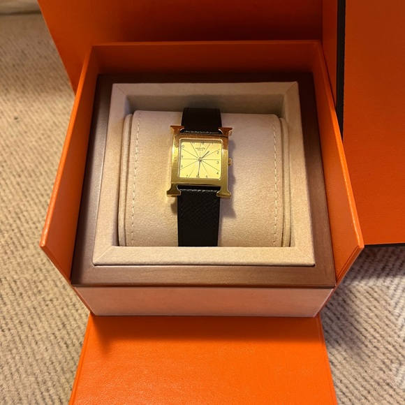 Hermes Heure H watch, 18k plated, small model 25mm. Current retail $5k+ - Picture 3 of 14